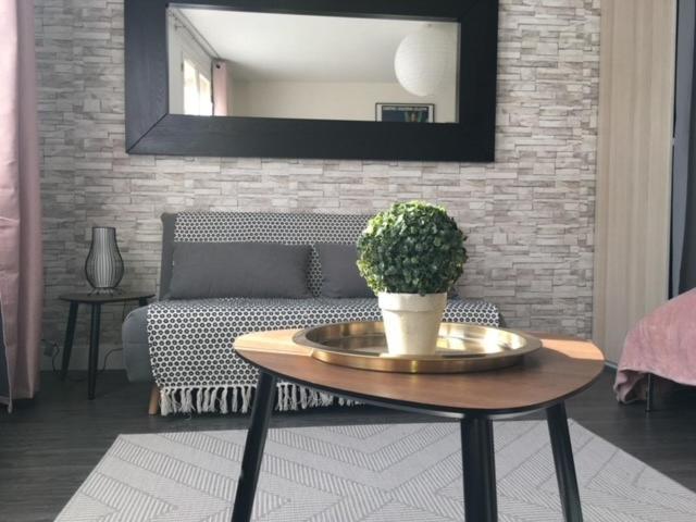 L'Aviateur - Self Check In Apartment ชาร์ตร ภายนอก รูปภาพ